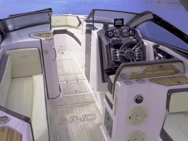 LANCHA PREMIUM NHD 270 (5)