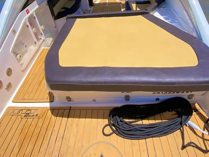 LANCHA PREMIUM ROYAL MARINER 27 PES (2)