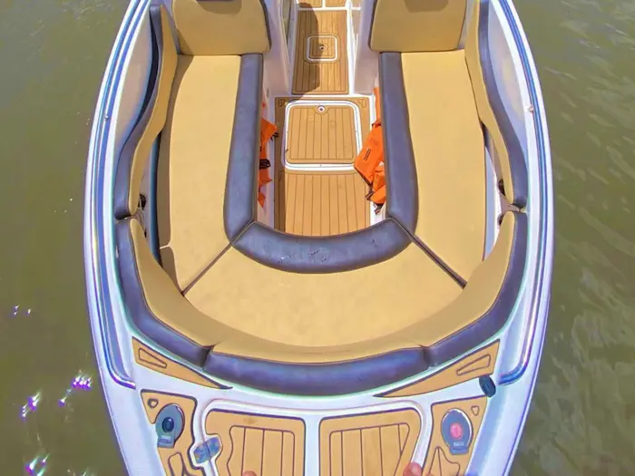 LANCHA PREMIUM ROYAL MARINER 27 PES (4)