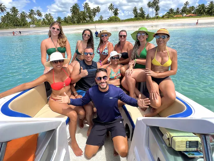 ALUGUEL DE LANCHAS EM PORTO DE GALINHAS - ALFA 30 PÉS - ARTHUR TURISMO (3)